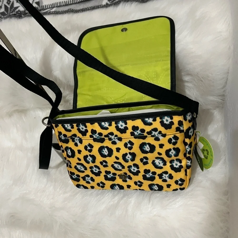 NWT LiLy Bloom Julia Crossbody- Bold Graphic Leopard Print